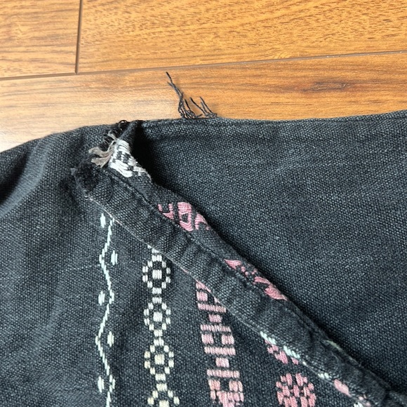 Poncho - Picture 4 of 6